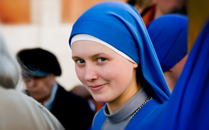 അടിച്ചേൽപ്പിക്കുന്ന ഒന്നല്ല ക്രൈസ്തവ സന്യസ്തരുടെ ശിരോവസ്ത്രം…!